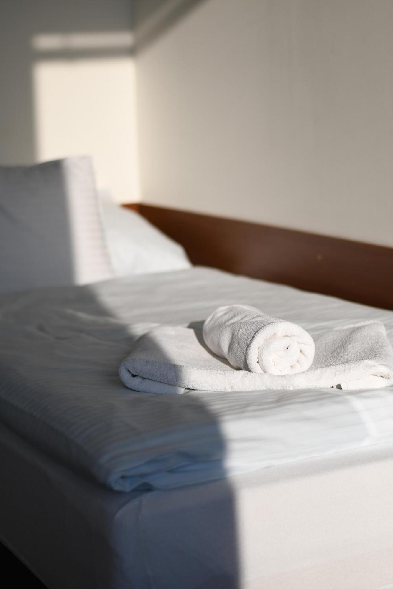 Hotel Dobruška エクステリア 写真